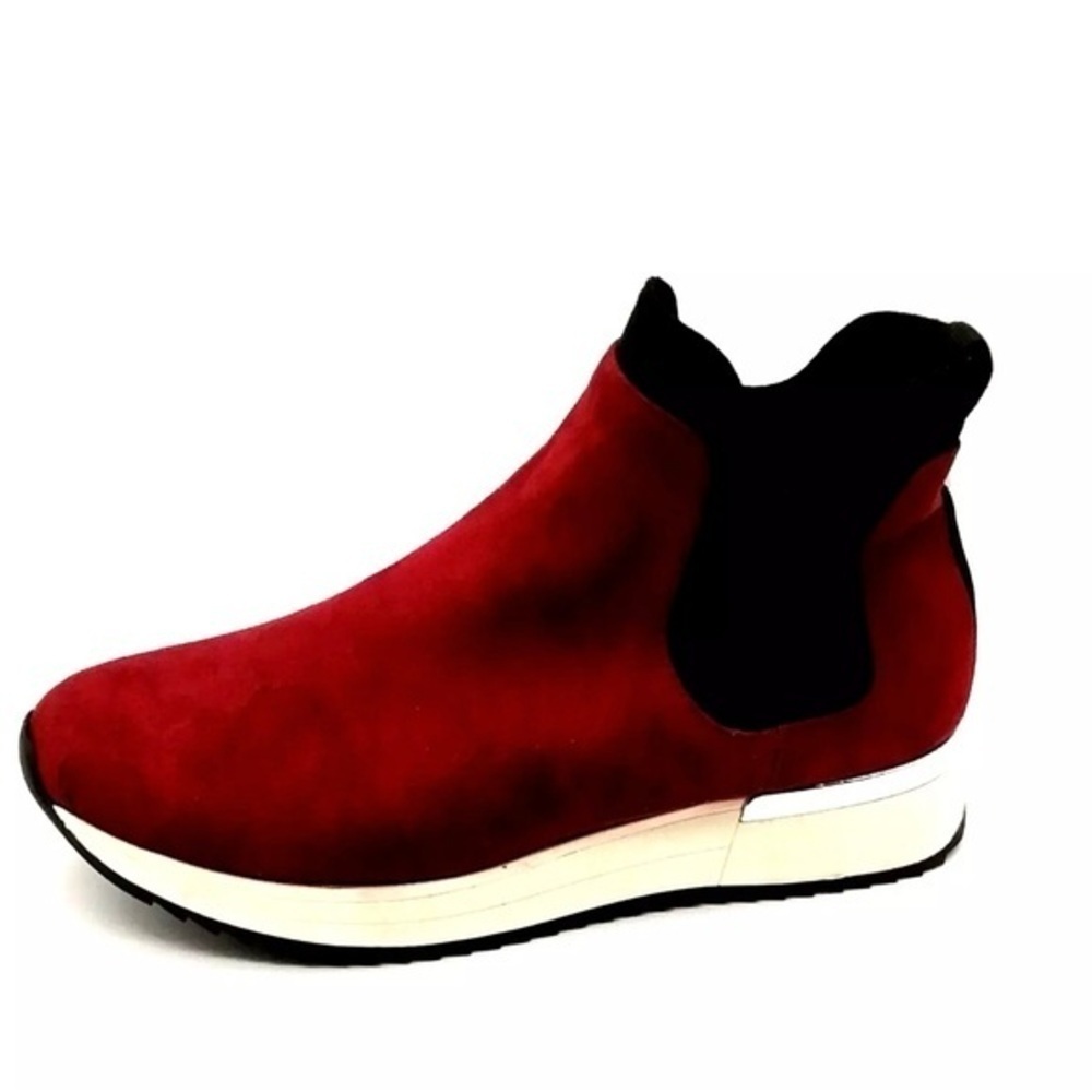EUC Kenneth Cole REACTION Women's Cameron Chelsea Jogger Sneaker Burgundy 9